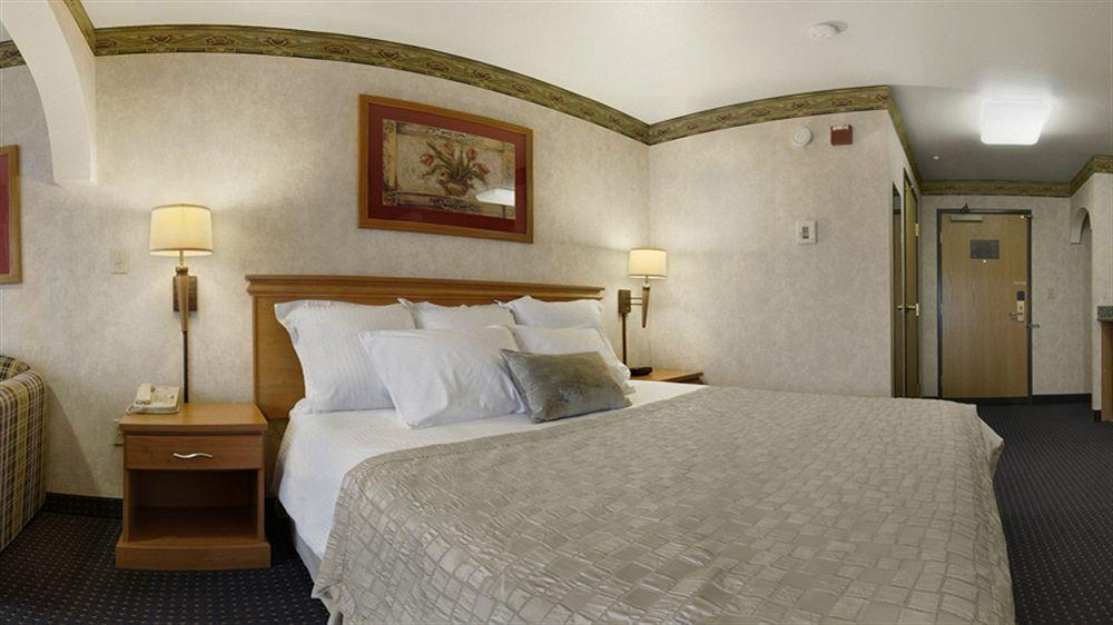 Hawthorn Suites By Wyndham Livermore Esterno foto