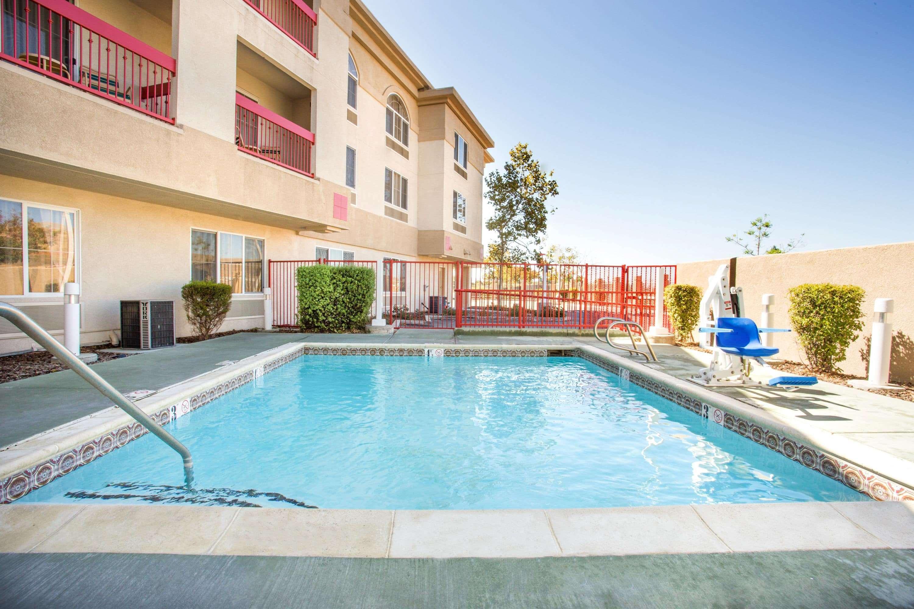 Hawthorn Suites By Wyndham Livermore Esterno foto